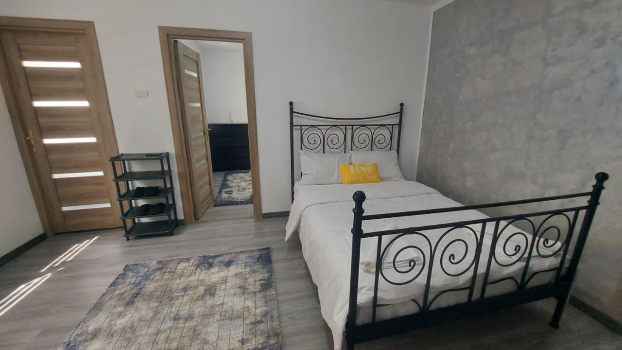 Andi 2-Apartament Băile Herculane Eksteriør bilde